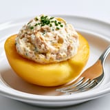 Pêches Garnies au Thon et Crème Veloutée.