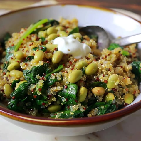 QUINOA DHAL AUX ÉPINARDS ET FÈVES